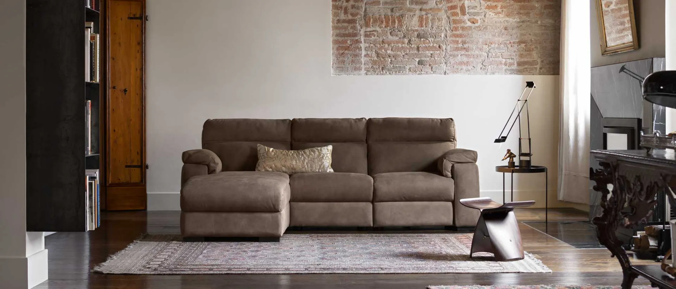 Classic living room with William sofa.