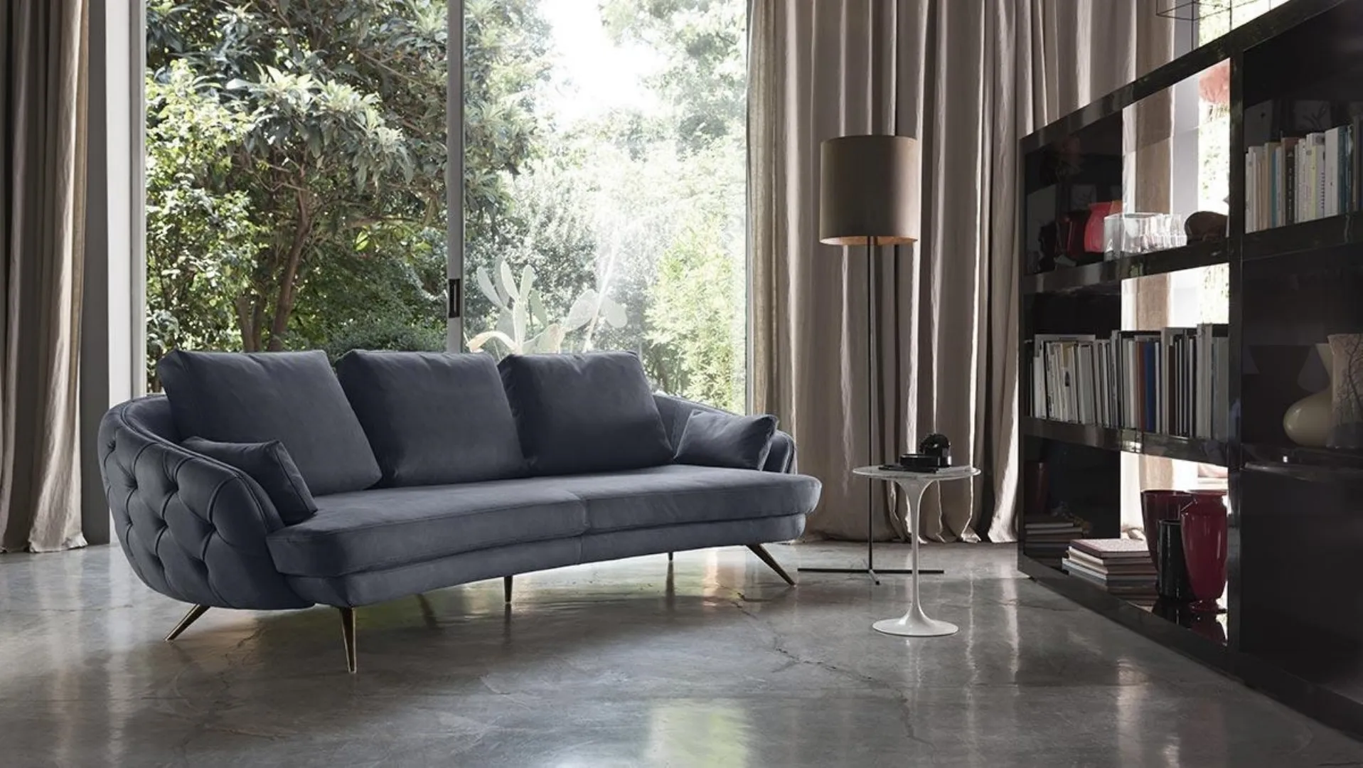 modern capitonè sofa