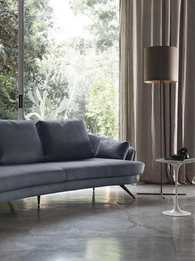 modern capitonè sofa