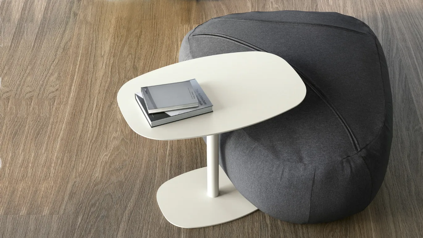 pouf with stones table