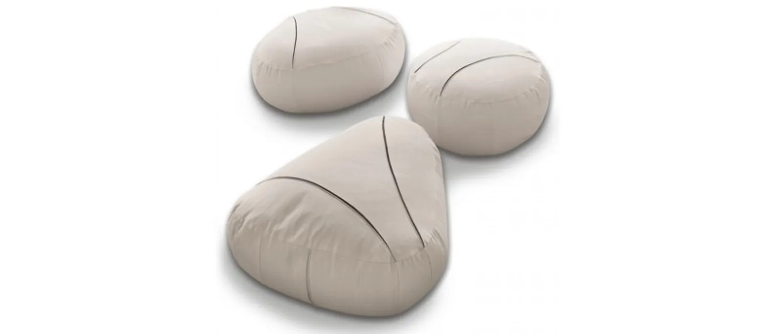 pouf stones in leather