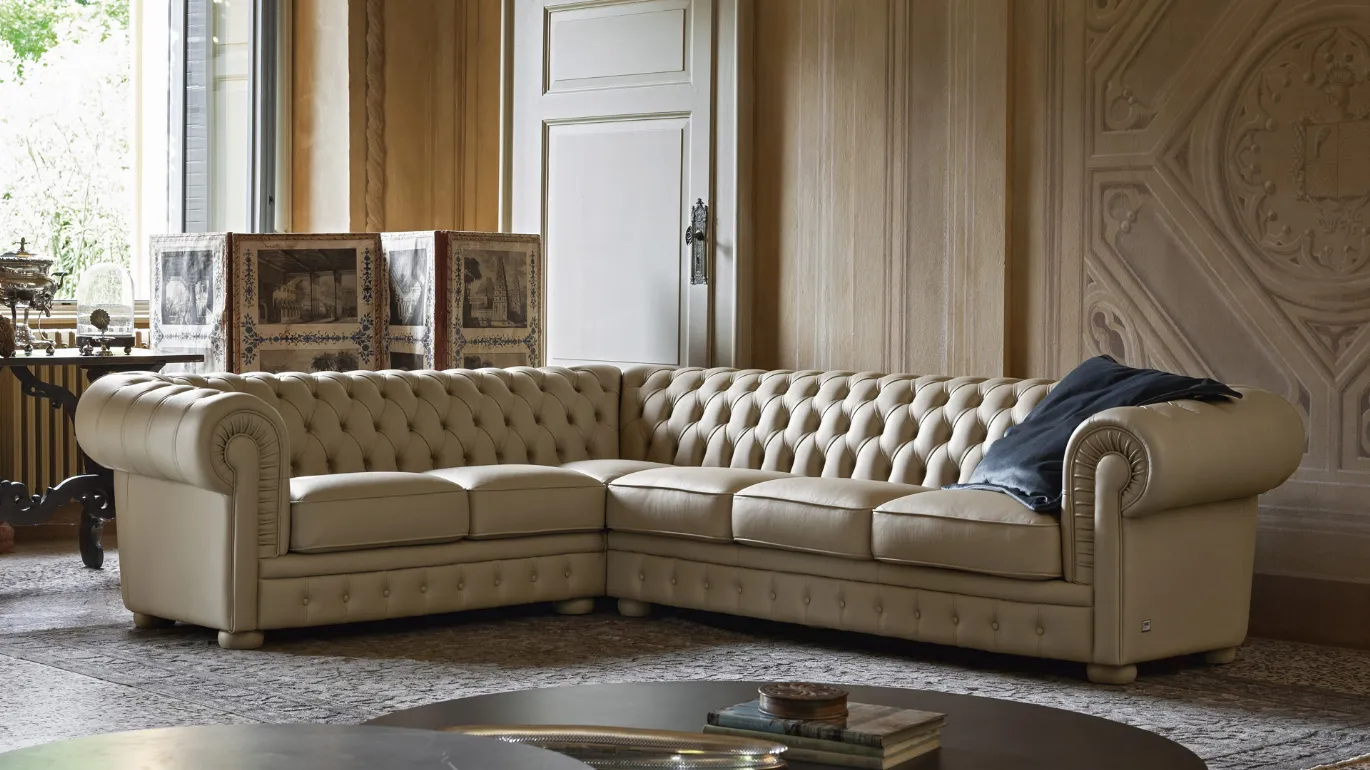 corner sofa in Alioth leather