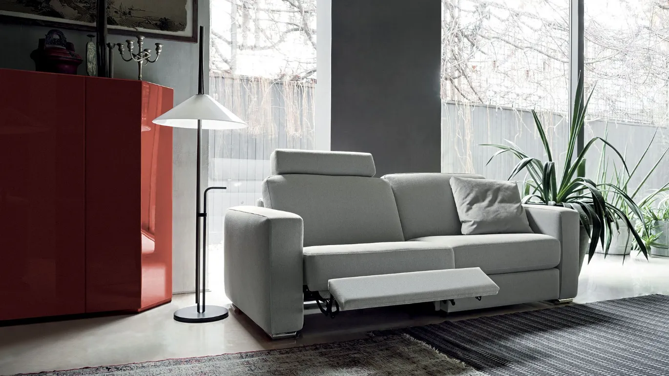 Dylan sofa with end element and shaped pouf