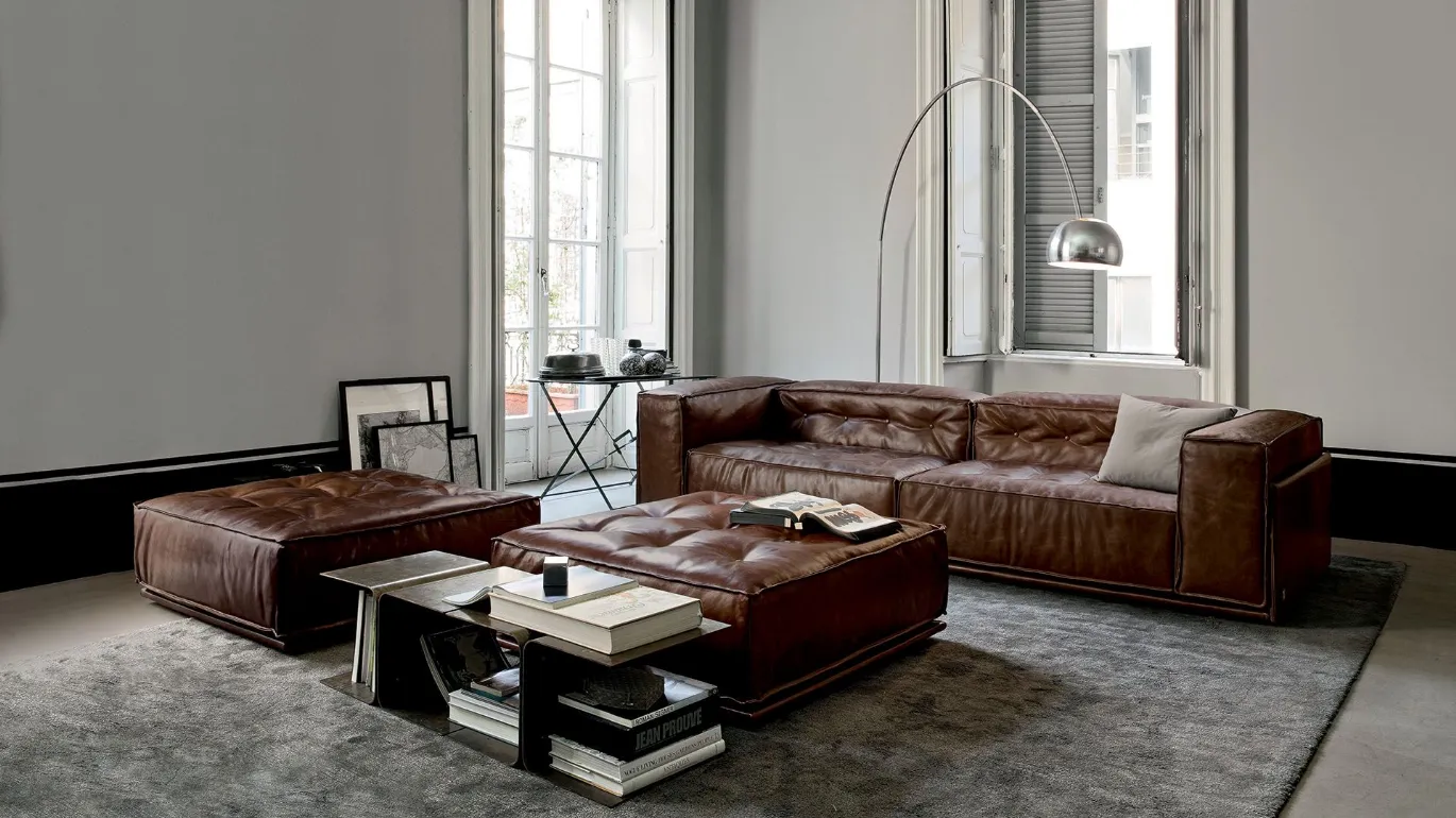 leather sofa with Glamor button