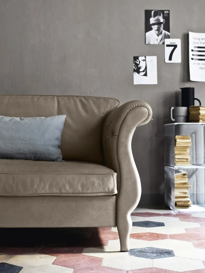 detail of Margot classic sofa armrest