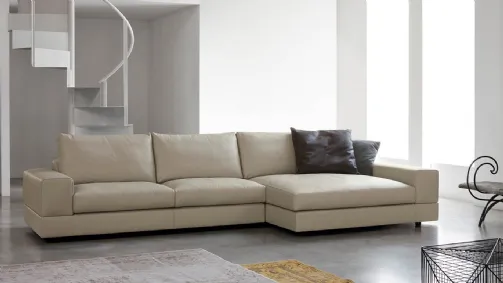 Sofa with large peninsula